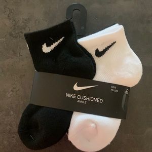 Nike Cushioned Ankle Socks Kids 7c-10c NWT